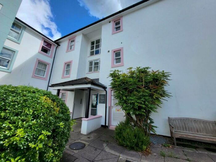 2 Bedroom Apartment To Rent In Elliott Park, Keswick, CA12