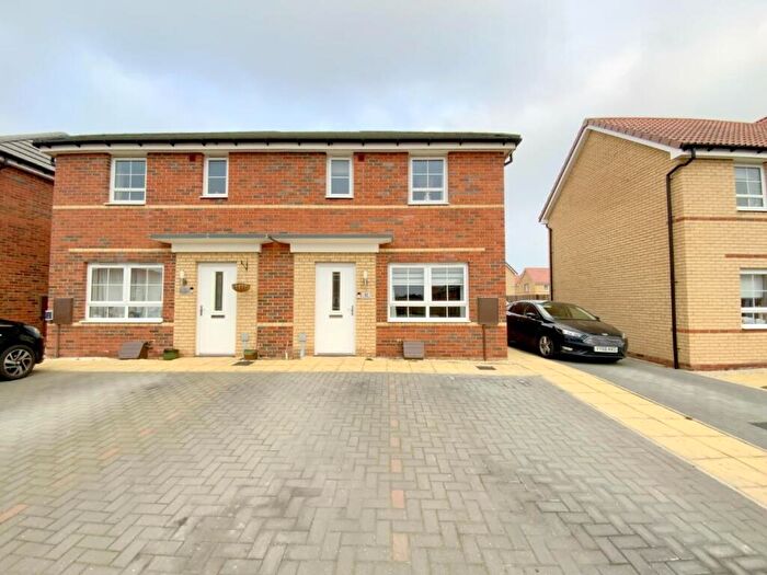 3 Bedroom Semi-Detached House For Sale In Vickers Road, New Waltham, DN36