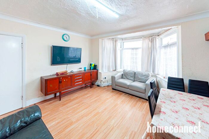 3 Bedroom Terraced House For Sale In High Street South, London, E6