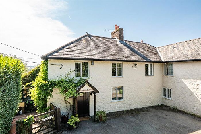3 Bedroom Semi-Detached House For Sale In Hilfield, Dorchester, Dorset, DT2