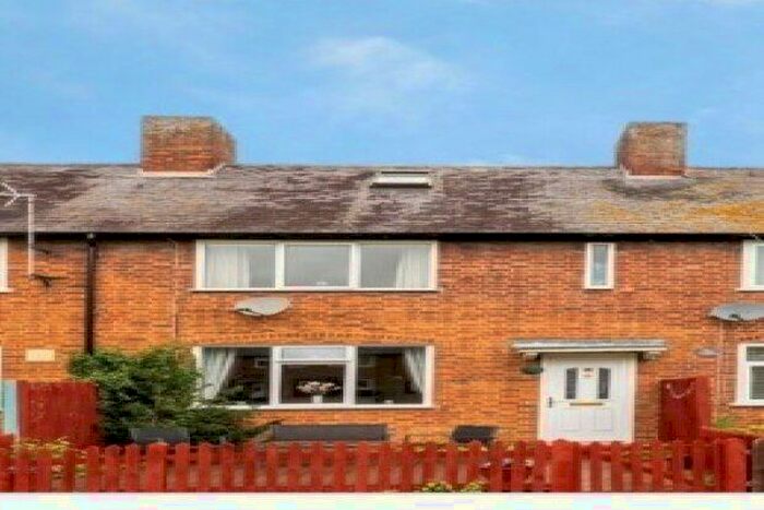 2 Bedroom Property To Rent In Manzel Road, Bicester, OX27