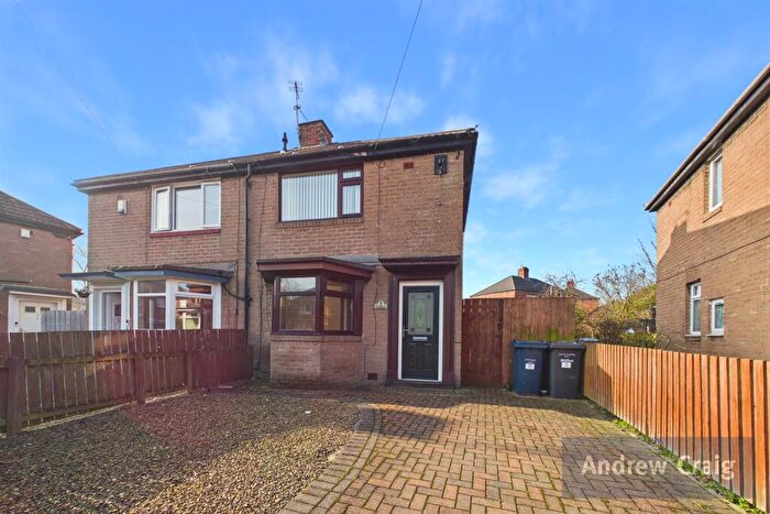 2 Bedroom Semi Detached House For Sale In Eton Square, Hebburn, NE31