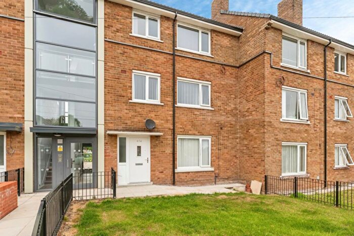 3 Bedroom Maisonette For Sale In Sutton Way, Great Sutton, Ellesmere Port, Cheshire, CH66