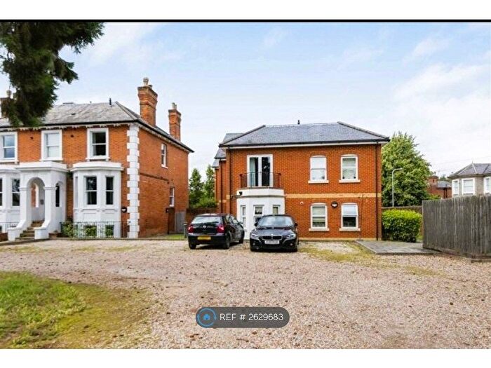 1 Bedroom Flat To Rent In Aviator Place, Reading, RG1