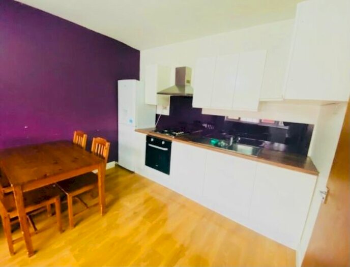 2 Bedroom Flat To Rent In Oaks Lane, &mdash; Parent Category &mdash;, IG2