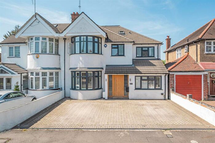 6 Bedroom Semi Detached House For Sale In Parkside Way, Harrow, HA2