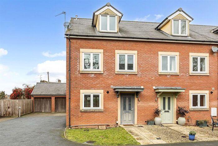 4 Bedroom Property For Sale In Cirencester Road, Charlton Kings, Cheltenham, GL53