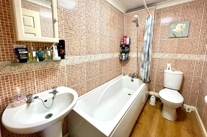 1 Bedroom House To Rent In Chapel Lane, Farnborough, Hampshire, GU14