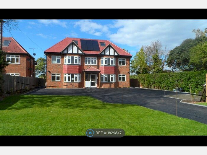 2 Bedroom Flat To Rent In Ashford, Ashford, TW15