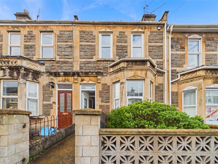 4 Bedroom Terraced House To Rent In Coronation Avenue, Bath, Bath And North East Somerset, BA2