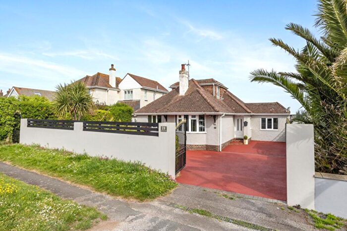 6 Bedroom Detached House For Sale In Ambleside Avenue, Telscombe Cliffs, BN10