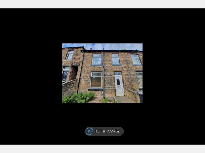 2 Bedroom Terraced House To Rent In Leeds Road, Huddersfield, HD2