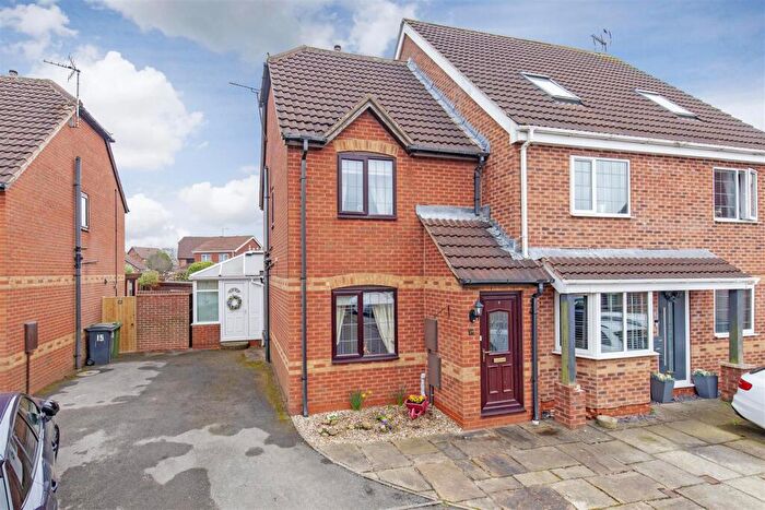 2 Bedroom Semi-Detached House For Sale In Holbeck Avenue, Bolsover, Chesterfield, S44