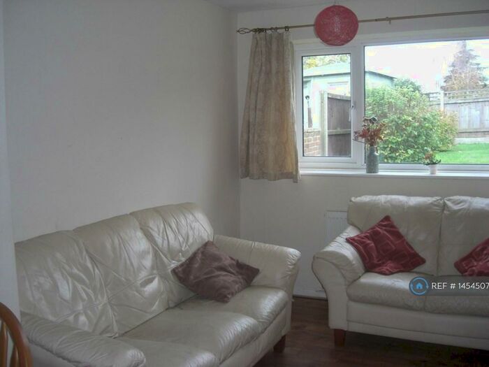 3 Bedroom Semi-Detached House To Rent In Knight Avenue, Canterbury, CT2