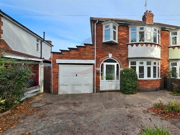 3 Bedroom Semi-Detached House To Rent In Welford Road, West Knighton, Leicester, LE2