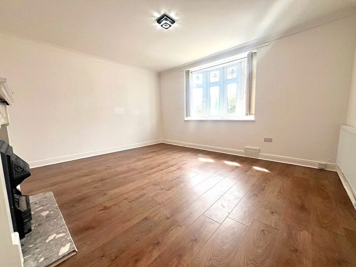 3 Bedroom Property To Rent In Hedgemans Way, Dagenham, RM9