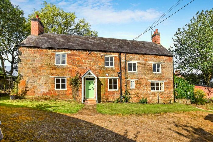 4 Bedroom Detached House To Rent In Old Forge Lane, Preston Capes, Daventry, Northamptonshire, NN11
