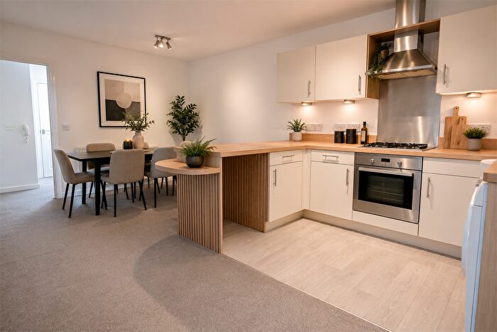 2 Bedroom Flat For Sale In Hassocks Close, Beeston, NG9