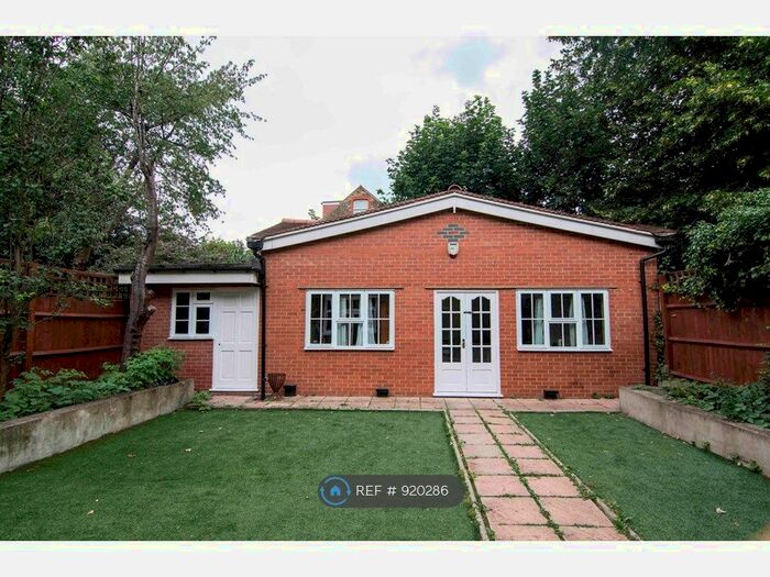 1 Bedroom Detached House To Rent In Hart Grove, London, W5