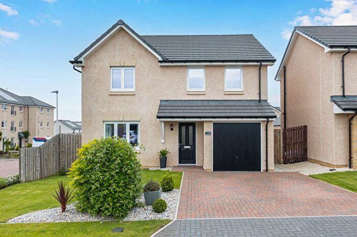 4 Bedroom Detached Villa For Sale In Monteith Place, Bilston, EH25