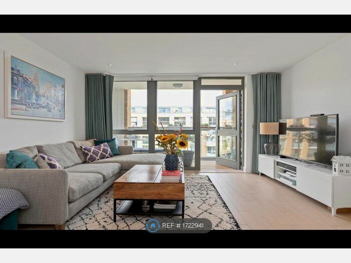 2 Bedroom Flat To Rent In Canalside Square, London, N1