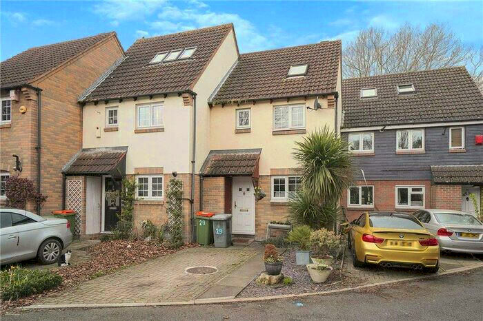 3 Bedroom Maisonette To Rent In Baxter Road, West Beckton, London, E16