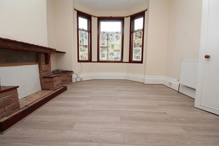 3 Bedroom Terraced House To Rent In Ingledew Road, London, SE18