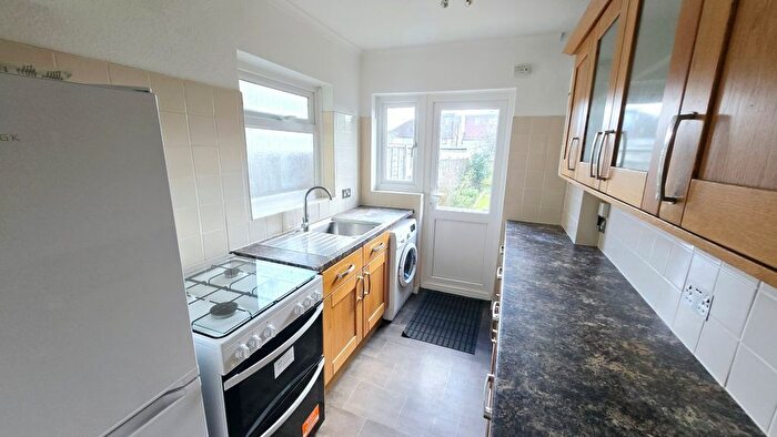 3 Bedroom Semi-Detached House To Rent In Beechmount Avenue, London, W7