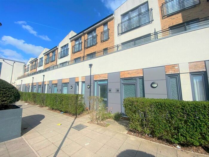 Studio To Rent In Hampstead House, Spring Promenade, West Drayton, UB7