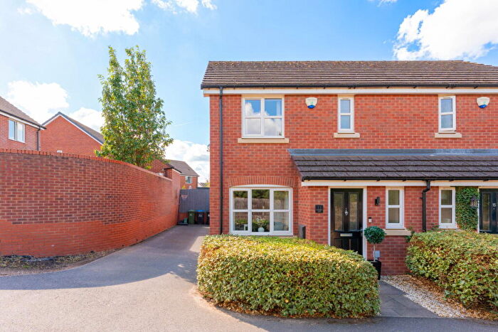 3 Bedroom Semi Detached House For Sale In Butler Close, Whitnash, Leamington Spa, CV31