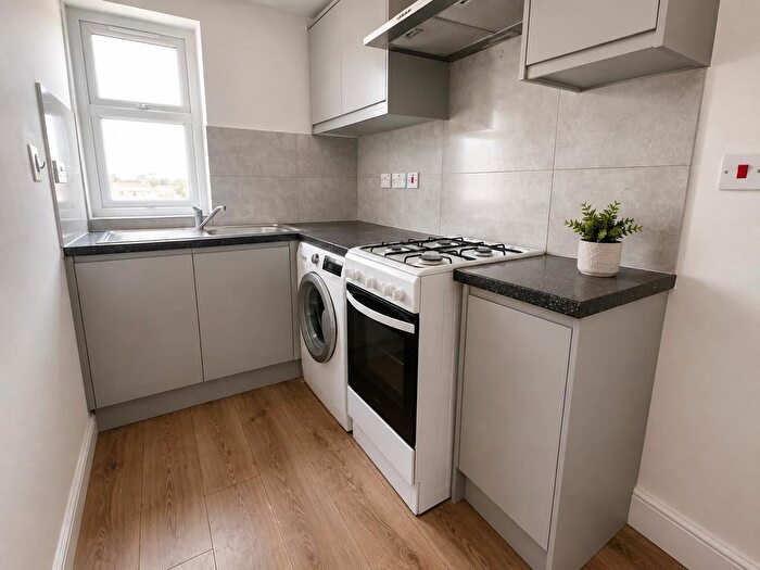 3 Bedroom Maisonette To Rent In Green Lane, Dagenham, Essex, RM8