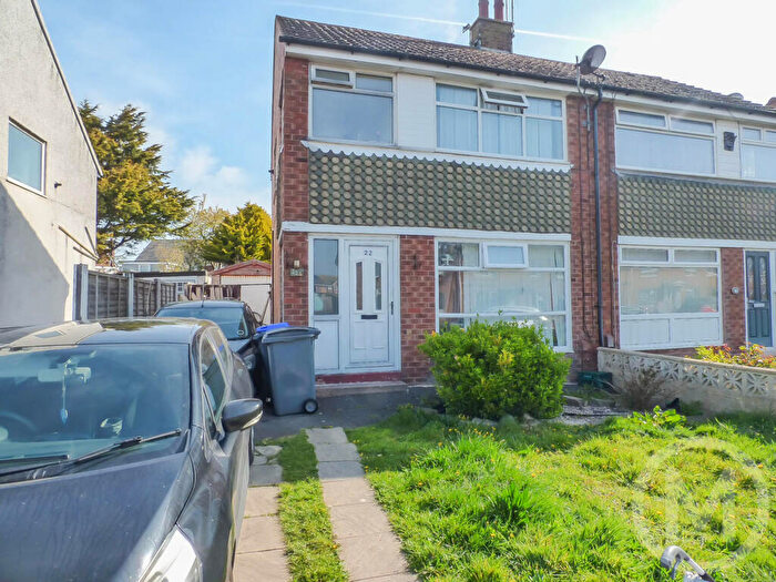 3 Bedroom Semi-Detached House For Sale In Cranbrook Avenue, Blackpool, FY2