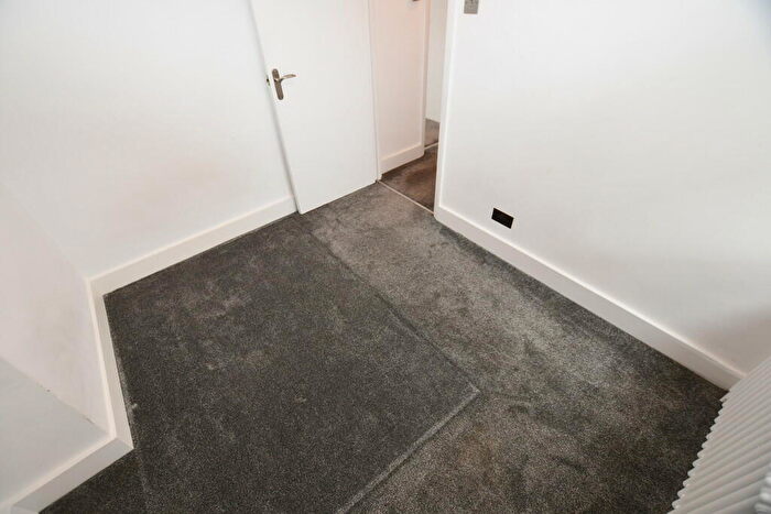 2 Bedroom Apartment To Rent In Selhurst Road, London, SE25