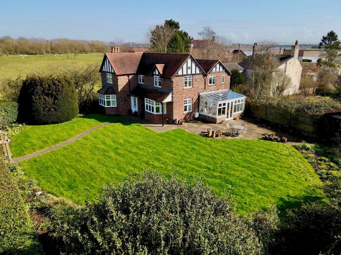 4 Bedroom Detached House For Sale In Riverside Lane, Broadoak, Newnham, GL14