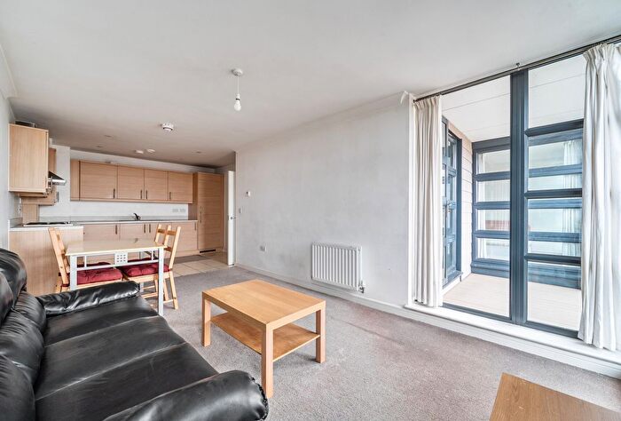 2 Bedroom Flat For Sale In Kingsbury Road, London, NW9