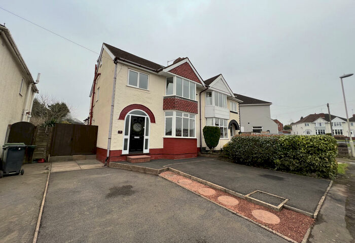 4 Bedroom Semi-Detached House To Rent In Gerald Road, Stourbridge, DY8