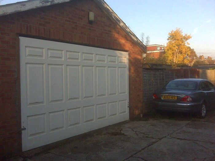 Garage / Parking To Rent In Bury Street West, London, N9