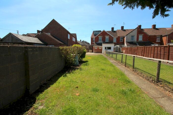 3 Bedroom Terraced House To Rent In Sheldon Road, Chippenham, SN14