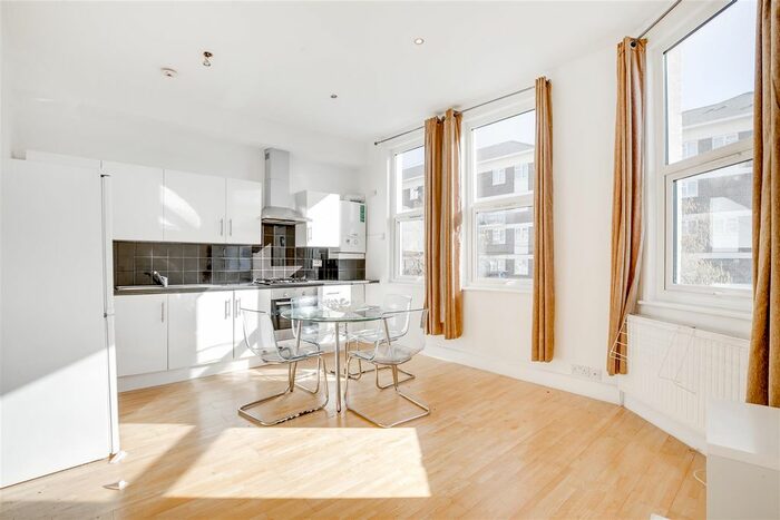 2 Bedroom Flat To Rent In Annandale Road, London, W4