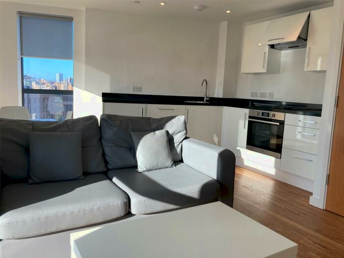 2 Bedroom Flat To Rent In Aire, Cross Green Lane, LS9