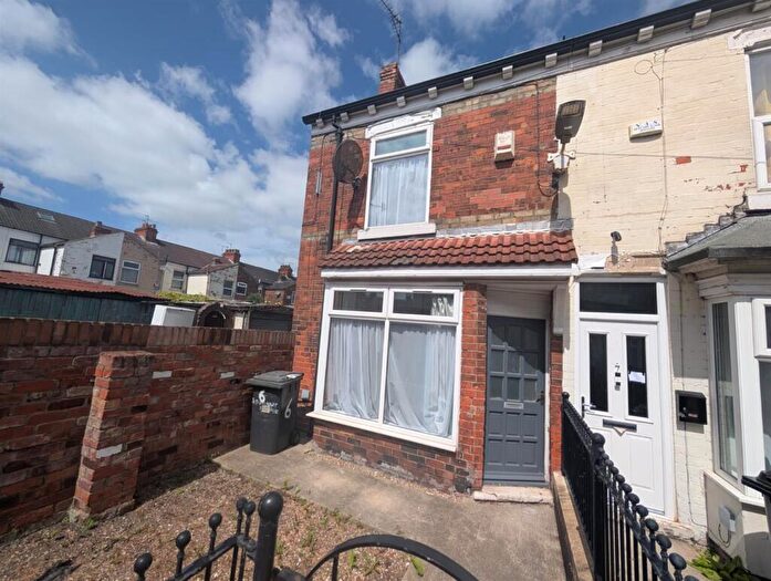 2 Bedroom House To Rent In Fairmount Avenue, De La Pole Avenue, Hull, HU3