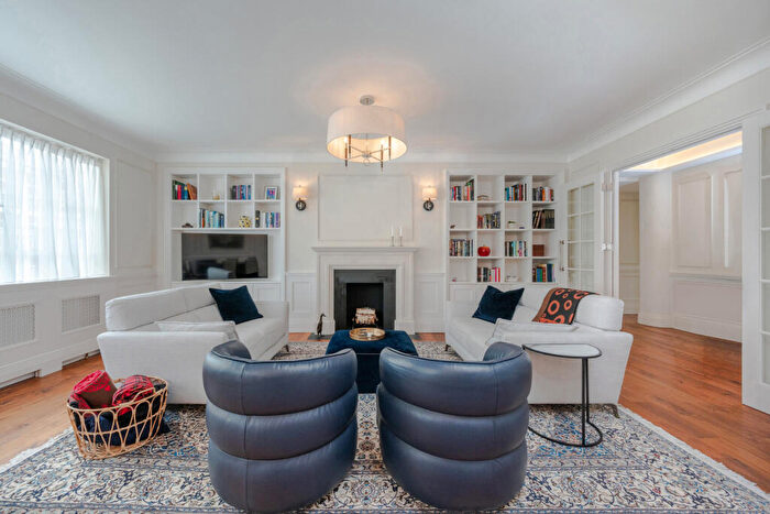 3 Bedroom Apartment To Rent In Stockleigh Hall, Prince Albert Road, St John's Wood, London, NW8