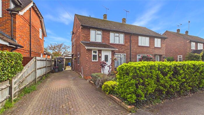 3 Bedroom Semi Detached House For Sale In Little Heath Road, Chobham, Woking, Surrey, GU24