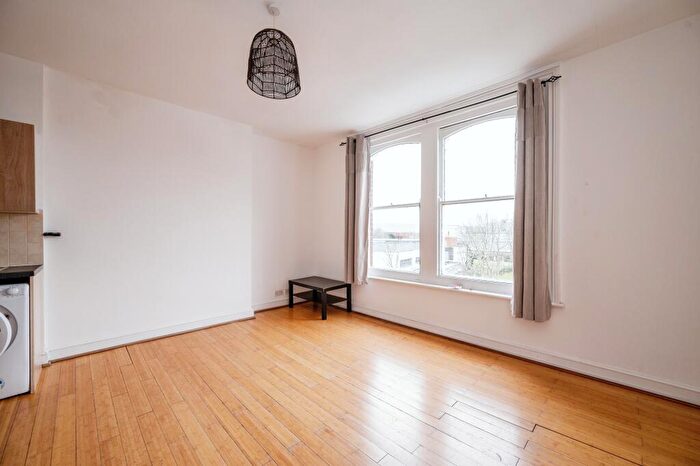 2 Bedroom Flat For Sale In Hampshire Terrace, Portsmouth, Hampshire, PO1