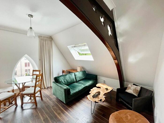 2 Bedroom Flat To Rent In Clepington Road, Dundee, DD3