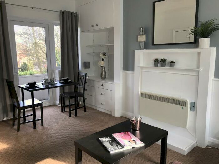 Flat To Rent In Cumberland Court, LS6