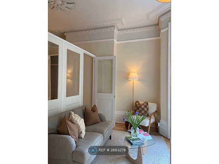 Studio To Rent In Buckingham Road, Brighton, BN1