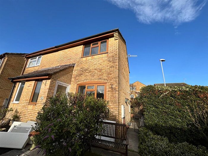 1 Bedroom Semi-Detached House To Rent In St. James, Beaminster, DT8