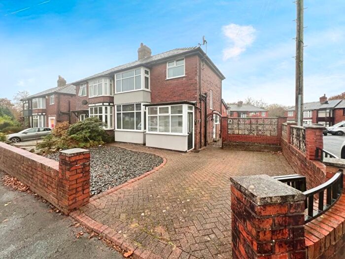 3 Bedroom Semi-Detached House To Rent In Delph Avenue, Egerton, Bolton, BL7