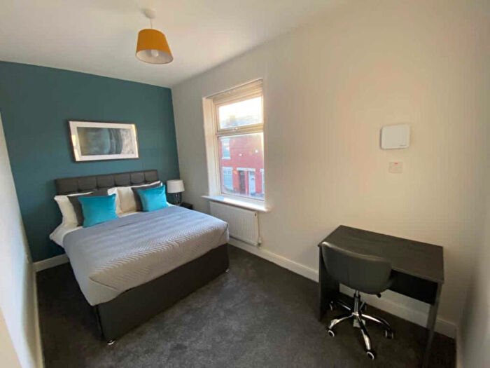 4 Bedroom House To Rent In Fitzwarren Street, Salford, M6